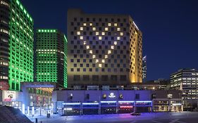 Doubletree By Hilton Montreal